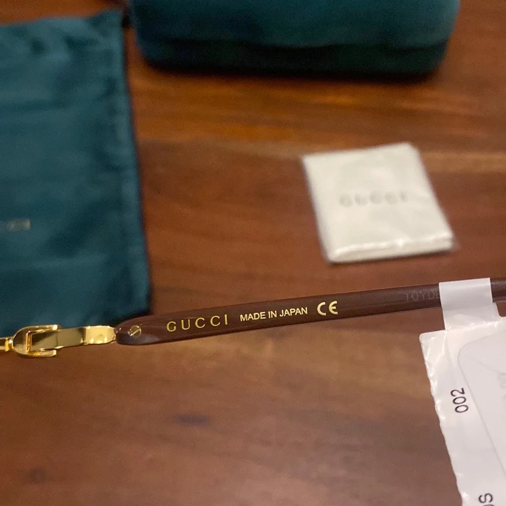 NEW‼️ UNISEX GUCCI 🕶️ - Picture 7 of 9